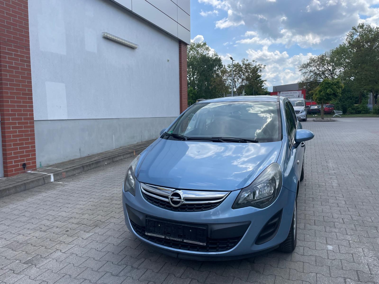 Opel Corsa D Selection , Wenig Km , HU Neu ,1 Hand