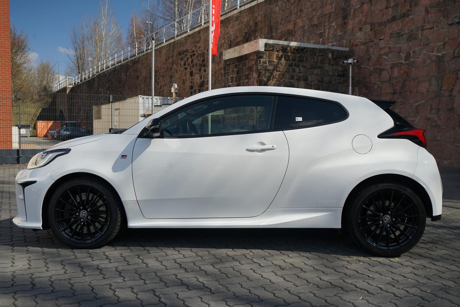 Toyota Yaris 1.6 GR 4WD LED ACC Android Apple DAB, миниатюра 3