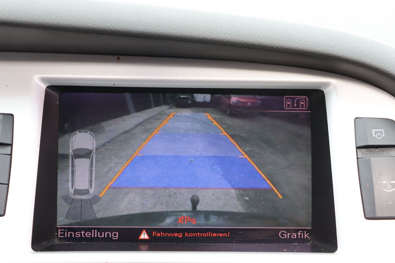 Fahrzeugabbildung Audi A6 3.0 TDI quattro Avant S-line * Navi * Memory