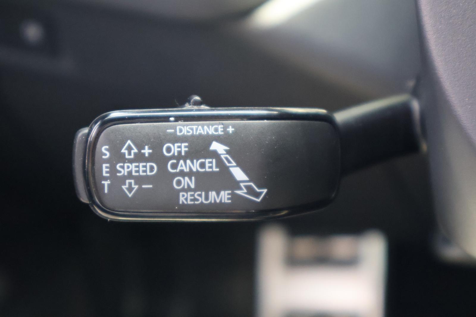 Skoda Octavia Combi 2.0 RS DSG LED Navi Sitzheizung