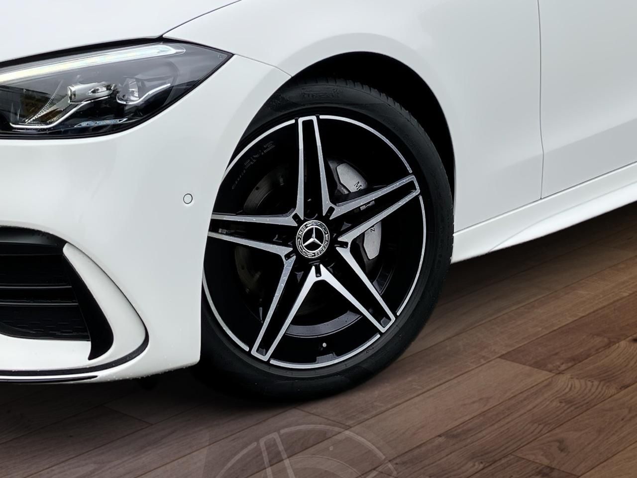 Fahrzeugabbildung Mercedes-Benz C 200 4M T AMG AHK+Night+Totw+Ambi+AdvSound+Kam