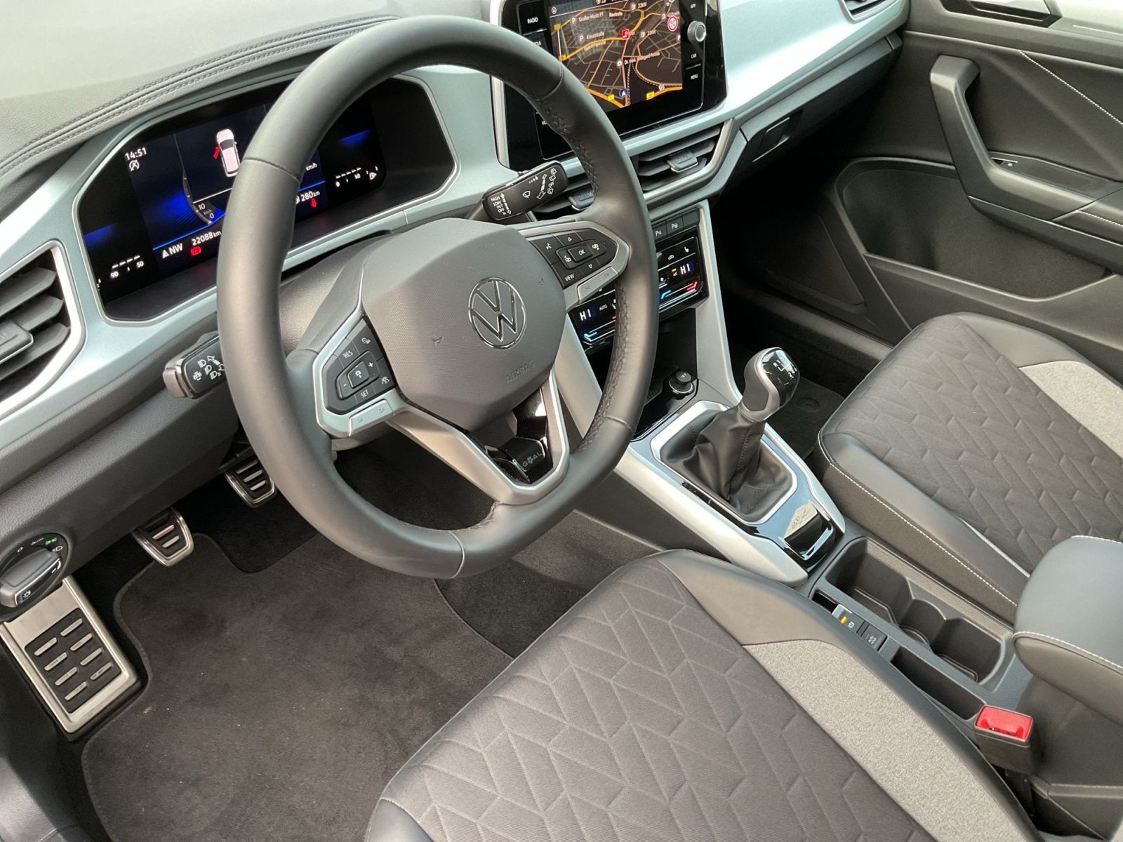 Volkswagen T-Roc - Bild 10