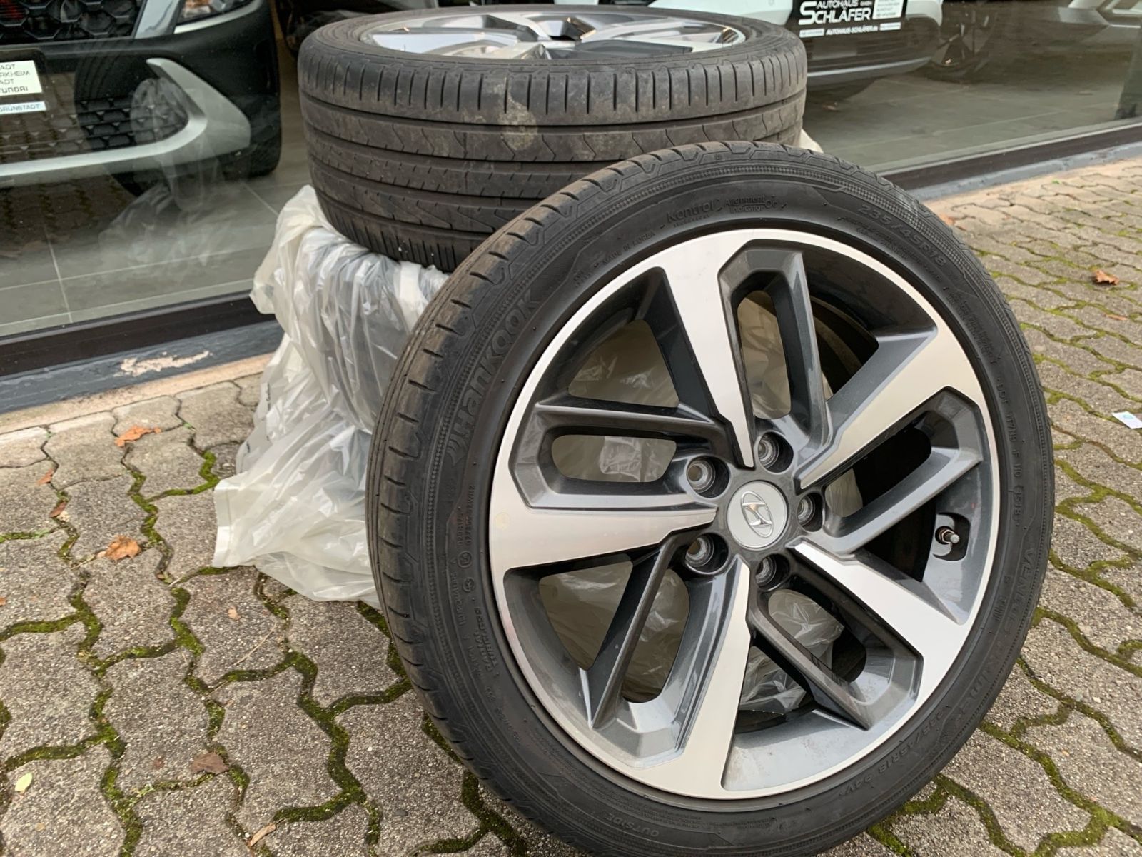 Fahrzeugabbildung Hyundai KONA 1.6 T-GDI Style 4WD Navi 1Hd AHK