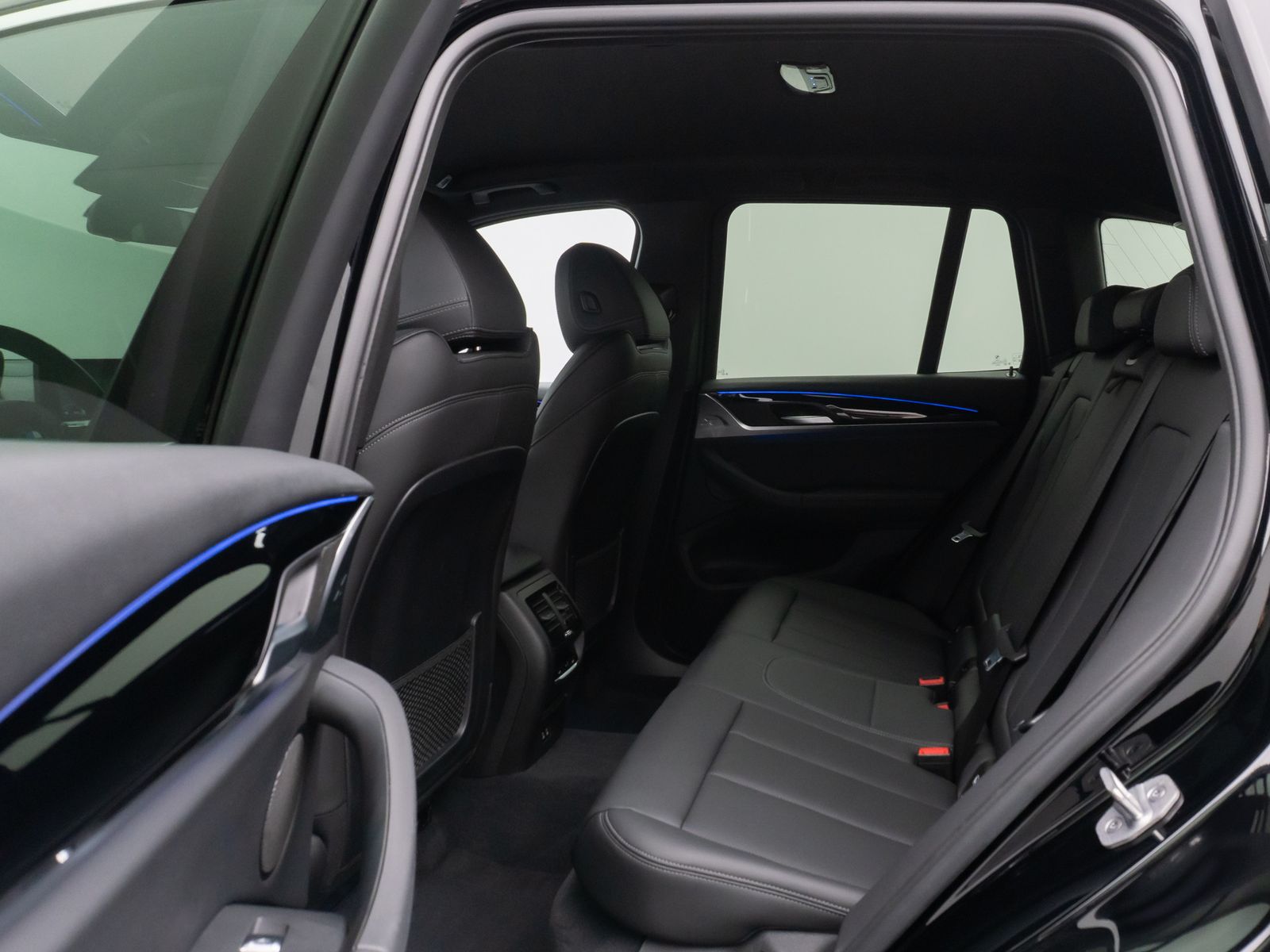 Fahrzeugabbildung BMW X3 xD20d Kamera DAB H/K M Sportfahrwerk 19Zoll