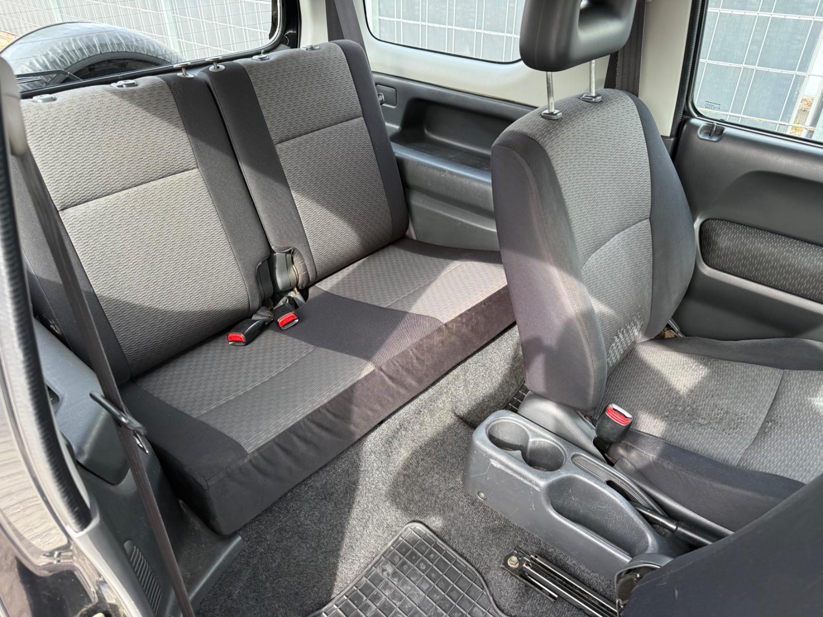 Suzuki Jimny 2005 — фото 15