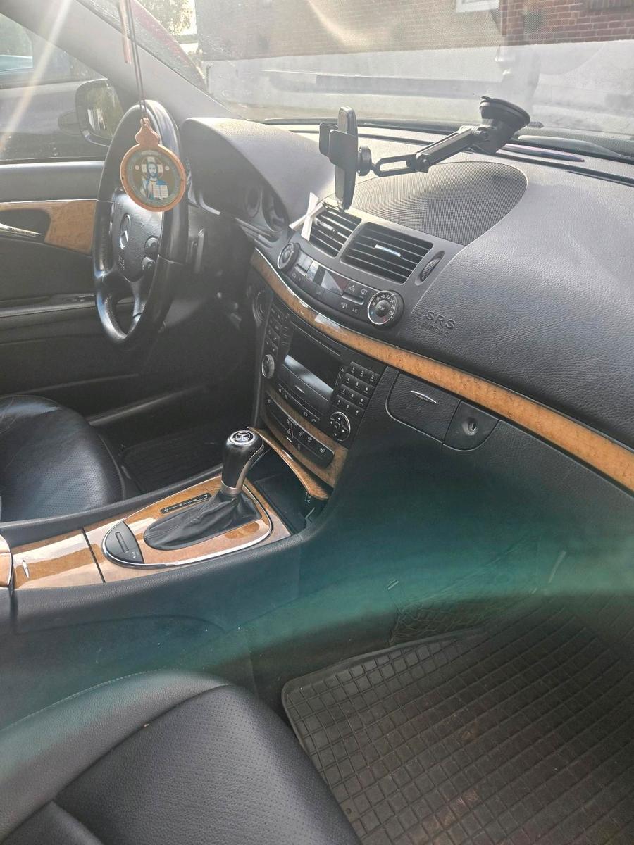 Mercedes-Benz E280 2007 — photo 10