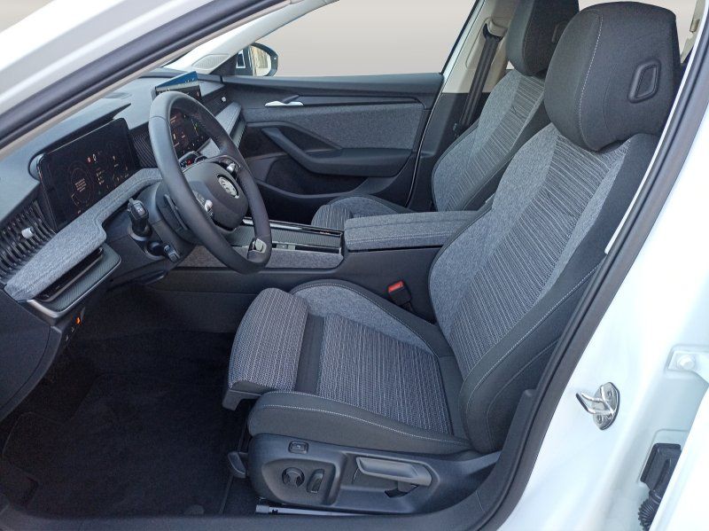 Fahrzeugabbildung SKODA Superb Combi 1.5 TSI mHEV Selection DSG  ASSISTE