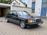 Mercedes-Benz 190 - Mercedes-Benz 190 Oldtimer mit Diesel-Antrieb