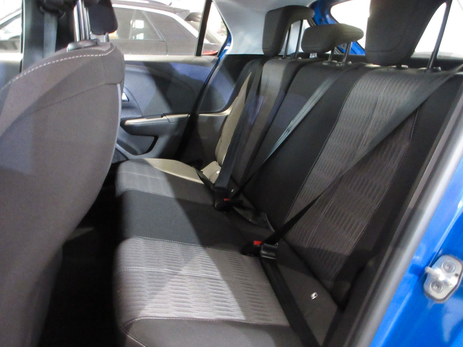 Fahrzeugabbildung Opel Corsa 1.2 T Elegance LED/NAVI/PDC/ALU/TEMPO