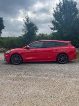 Ford Focus 2,3 EcoBoost ST Styling-Paket Turnier ... - Ford Focus: Styling