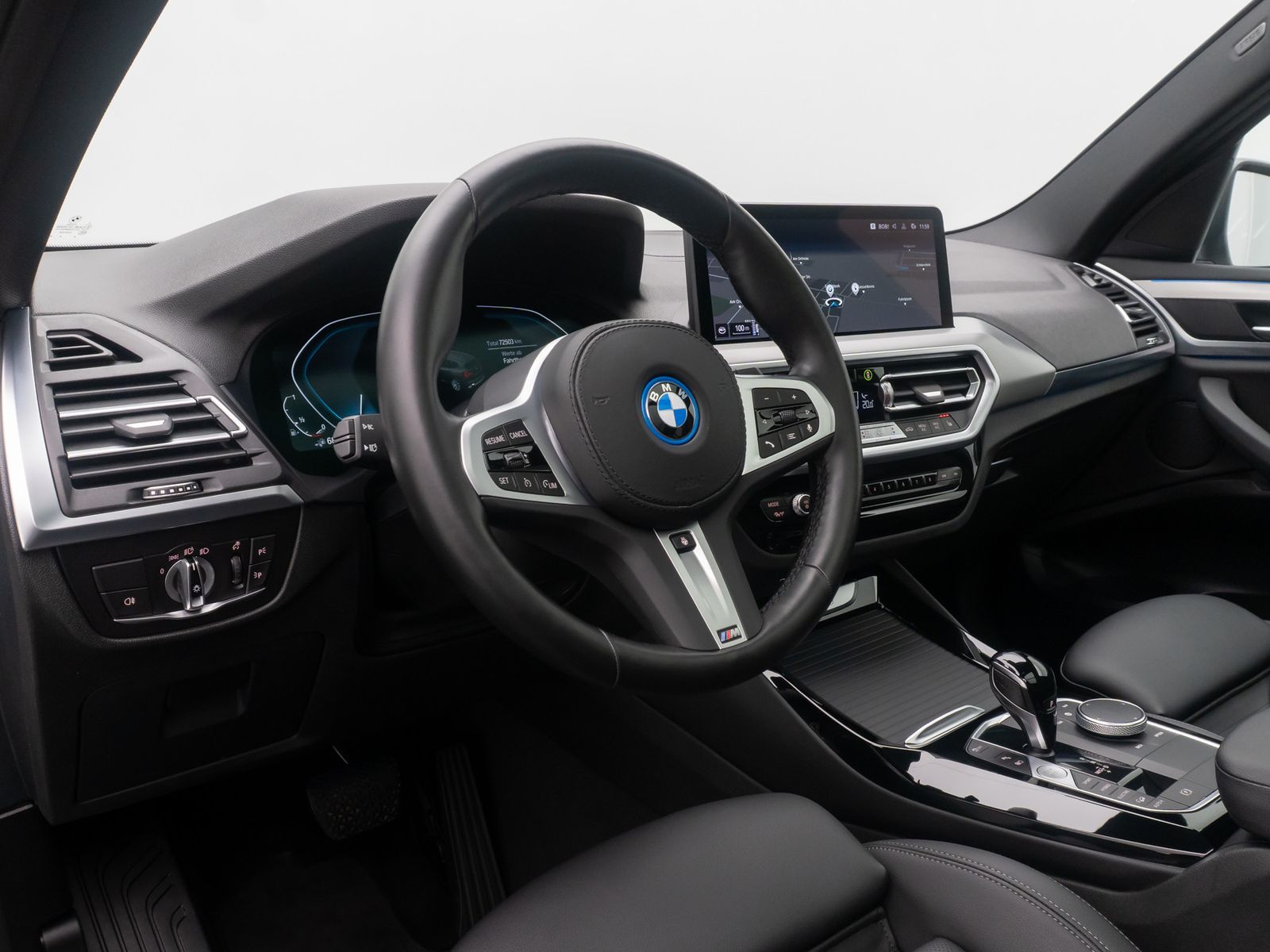 Fahrzeugabbildung BMW X3 xD30e Alarm DAB HiFi Kamera Sportsitz Panoram