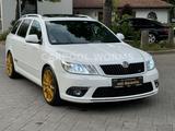 Skoda Octavia Combi RS DSG-AUTOMATIK+NAVI+LEDER+XENON - Skoda Octavia aus 2010: RS Combi