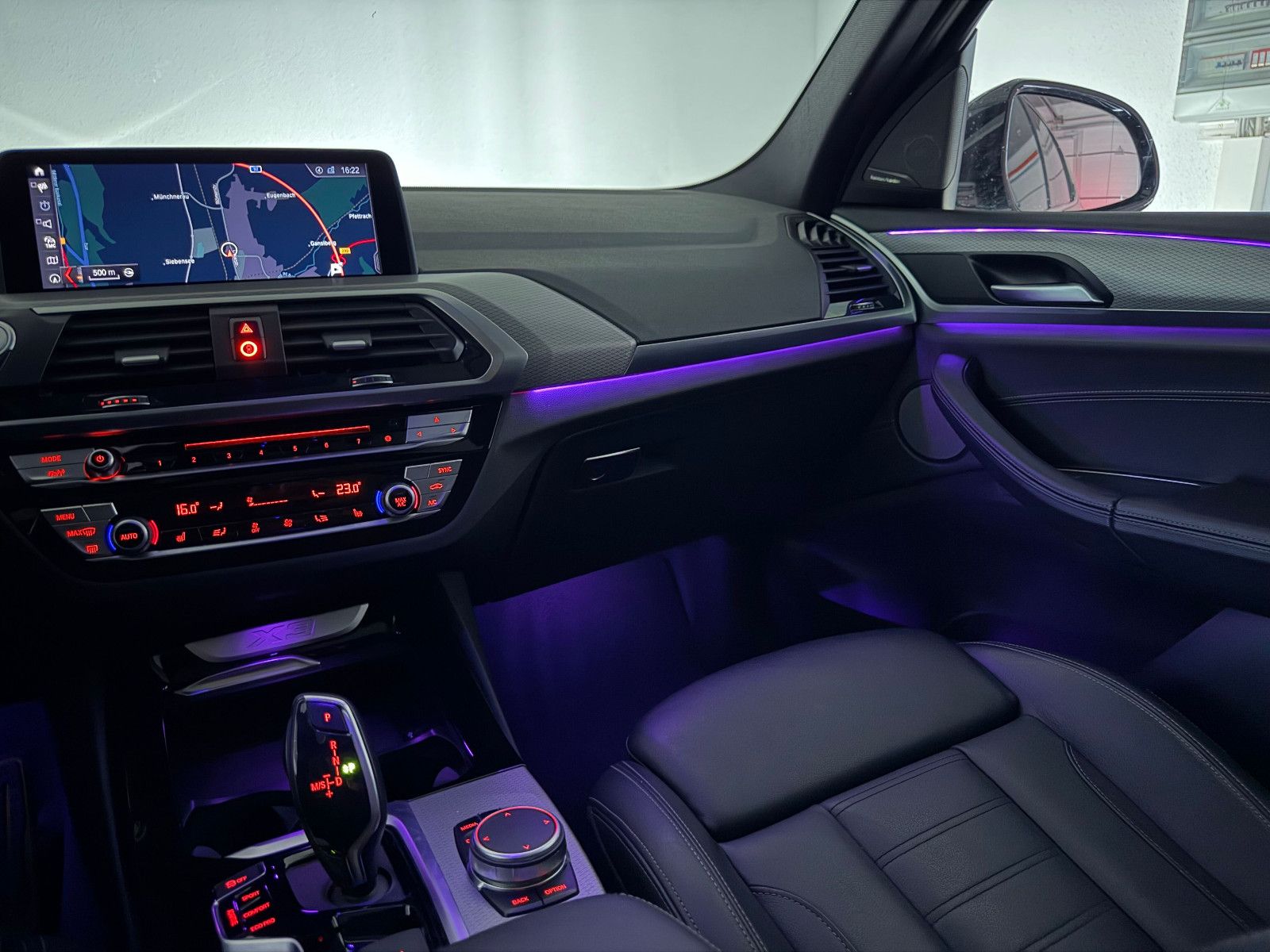 Fahrzeugabbildung BMW X3 xDrive 30 d M SPORT/LED/HuD/AHK/PANO/H&K/DAB