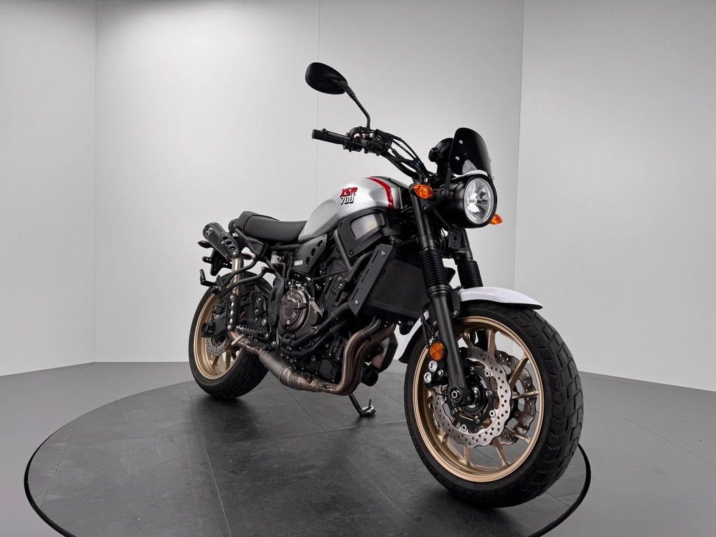 Fahrzeugabbildung Yamaha XSR 700 XTRIBUTE *TOP-ZUSTAND *AKRAPOVIC