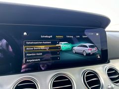 Fahrzeugabbildung Mercedes-Benz E 220d T Avantgarde SHZ AHK LED Widescreen Night