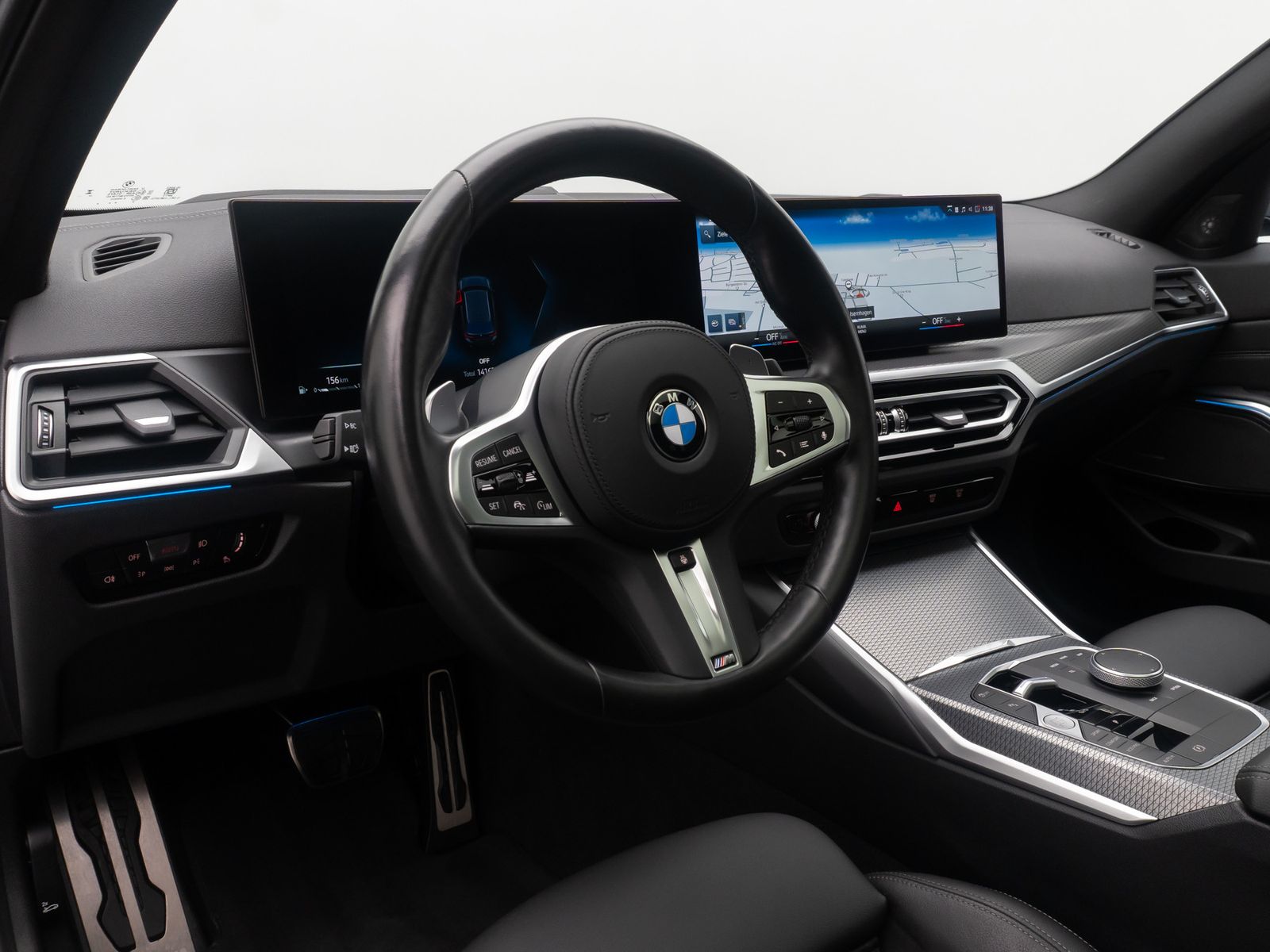 Fahrzeugabbildung BMW 330d xD M Sport ACC Kamera H/K Panorama HUD 19"