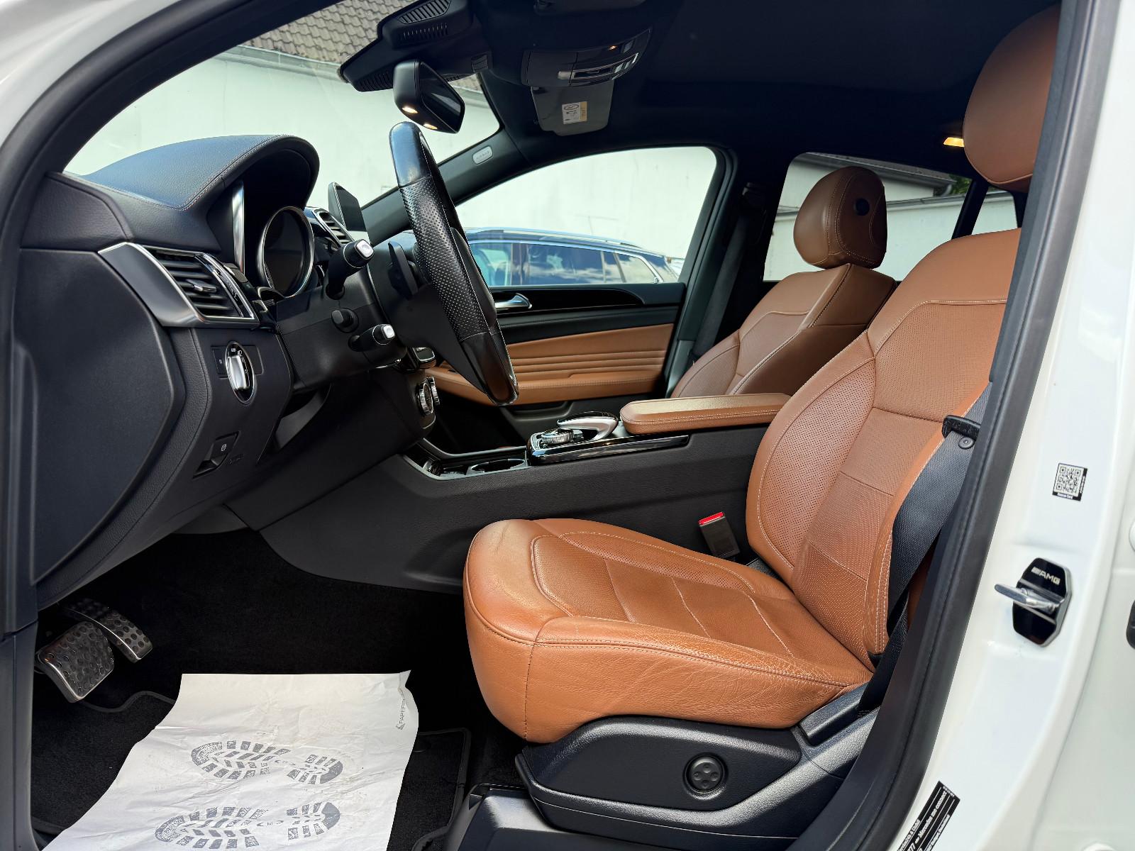 Mercedes-Benz GLE 350 d Cou 4Mat AMG+Bi-Xen+Navi+Kam+Pano+AHK