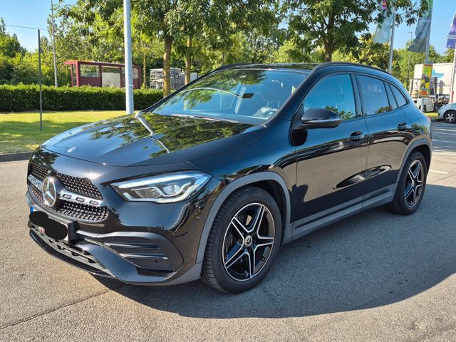 MERCEDES-BENZ GLA 200 d  AMG Line