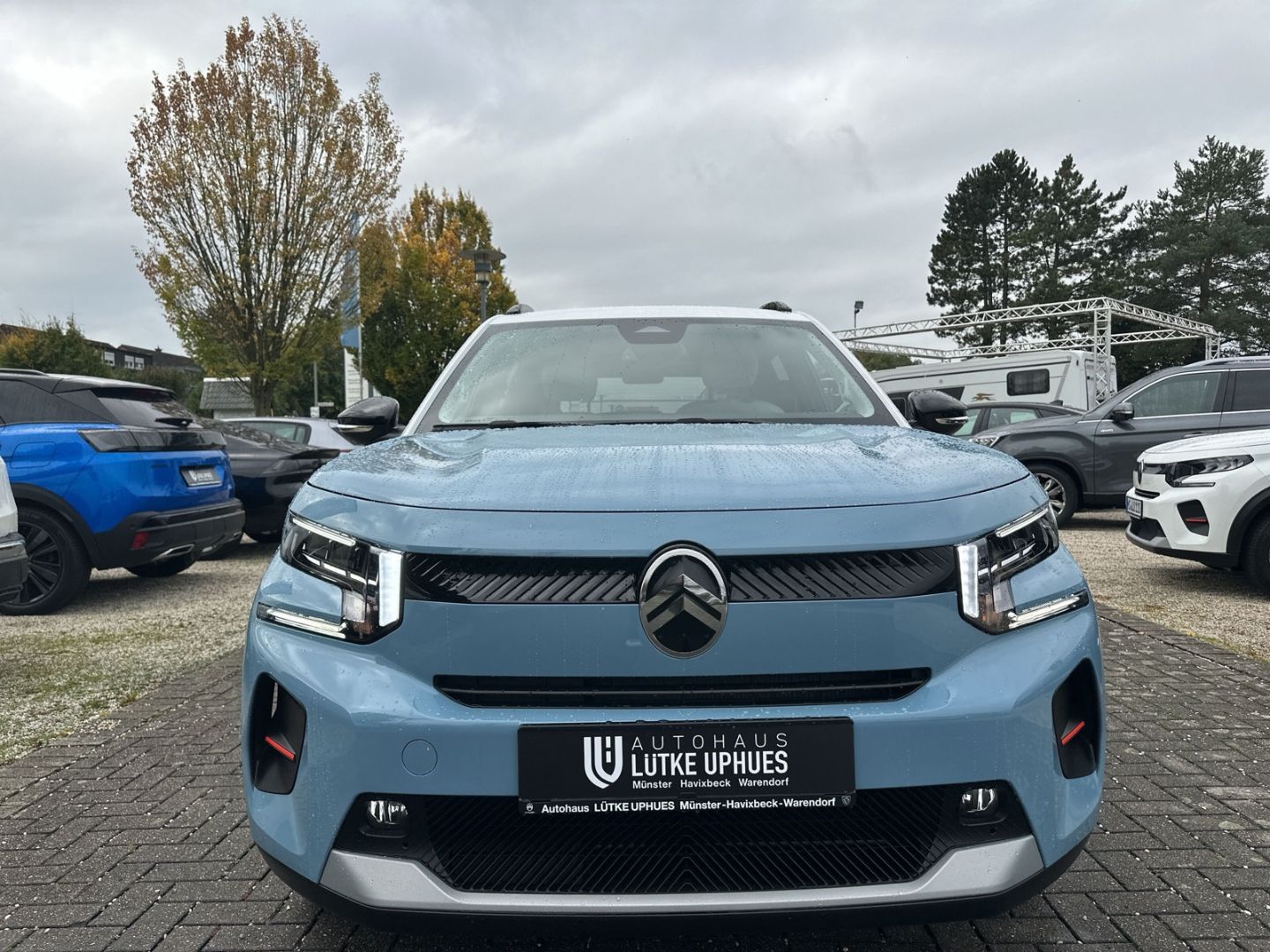 Fahrzeugabbildung Citroën C3 MAX Elektro 113 Navi CarPlay SHZ Temp.