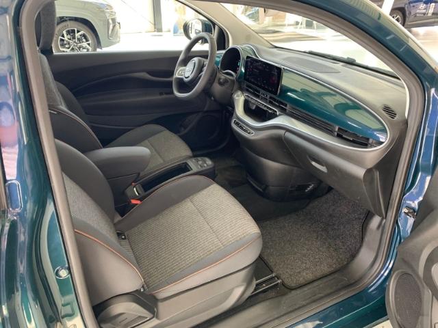 Fiat 500e Icon Navi Digitales Cockpit Klimaautom DAB
