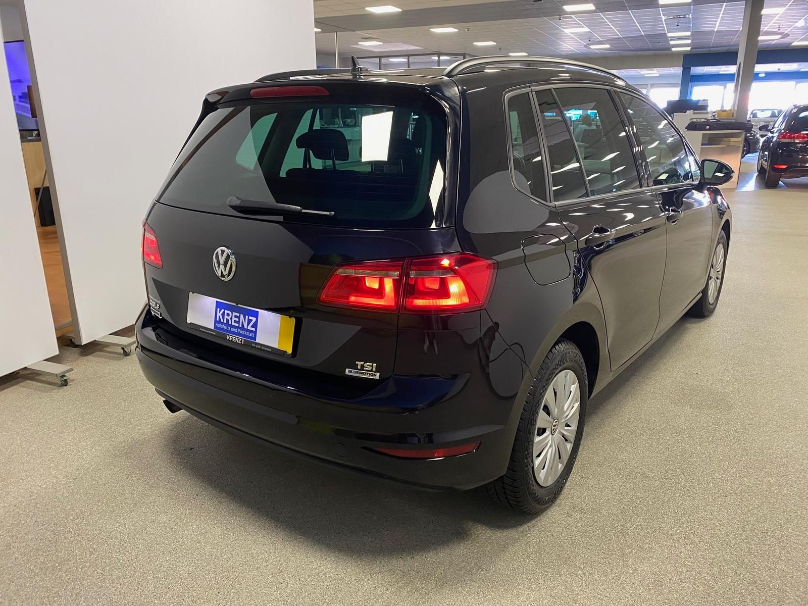 Fahrzeugabbildung Volkswagen Golf VII SPORTSVAN 1.2 TSI+ACC+SITZHEIZ+GARANTIE