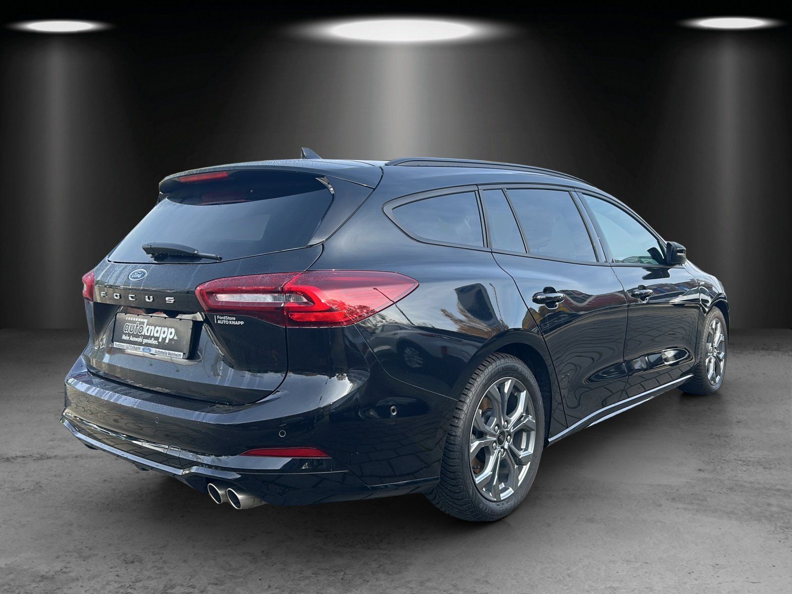 Fahrzeugabbildung Ford Focus 1.0 ST-Line X Aut./LED/ACC/KAMERA/AHK/NAVI