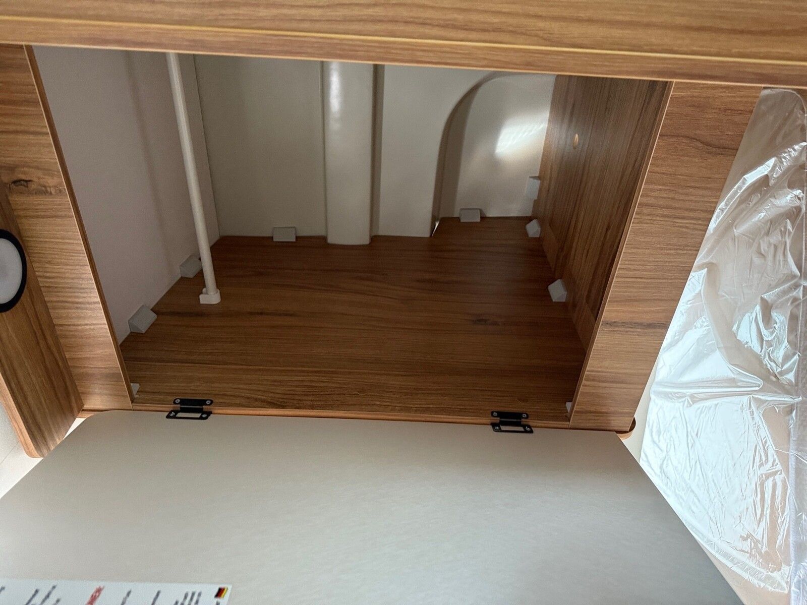 Fahrzeugabbildung Karmann Dexter 4x4 DE 570 AW Klima, RFK, El. Trittstufe