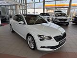 Skoda Superb Lim. 2.0TDI DSG Style 4x4 ACC Kamera - Skoda Superb: Limousine