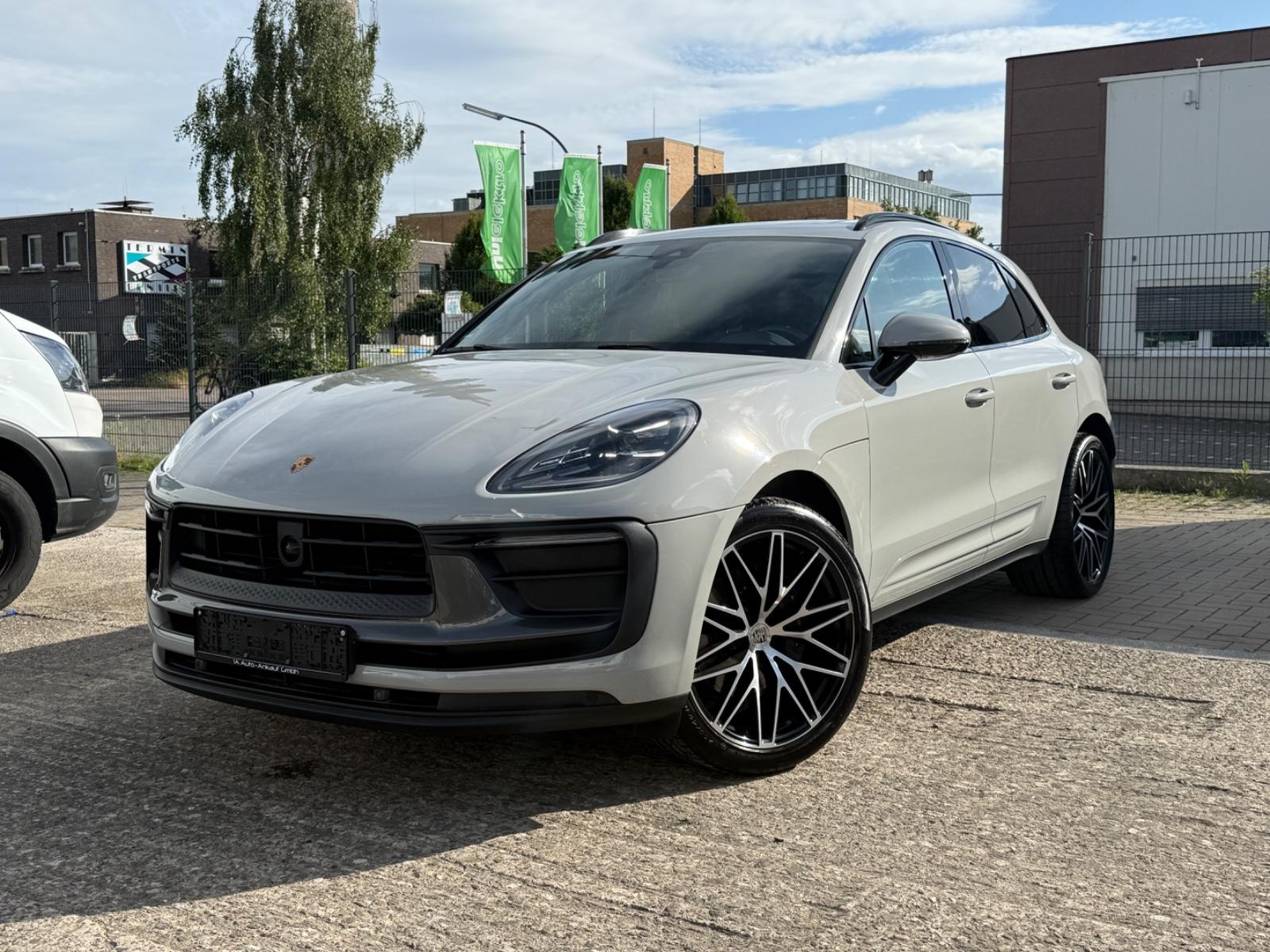 Porsche Macan T/Alkant/Memo/Kamera/Pano/LED////