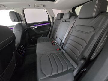 Volkswagen Touareg - 8