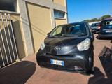 Toyota iQ 1.4 diesel - schwarze Toyota IQ