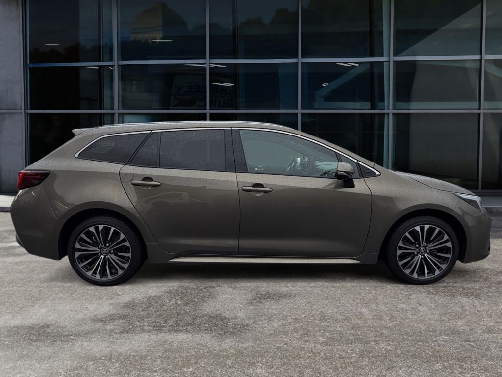 Fahrzeugabbildung Toyota Corolla 1.8 Hybrid Touring Sports Teamplayer