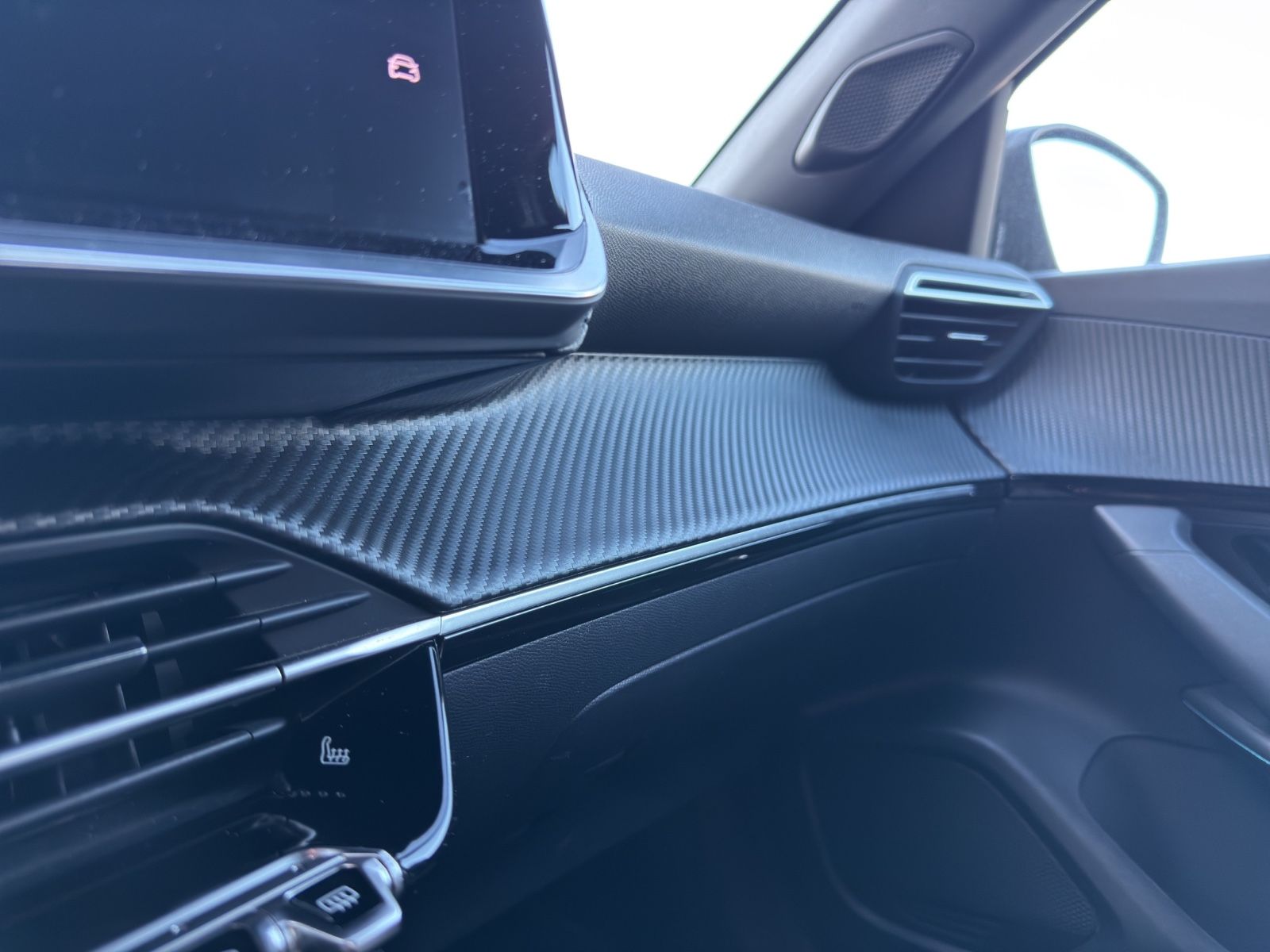 Fahrzeugabbildung Peugeot 2008 Allure 1.5 *CarPlay*SitzHZ*Navi*Kamera*