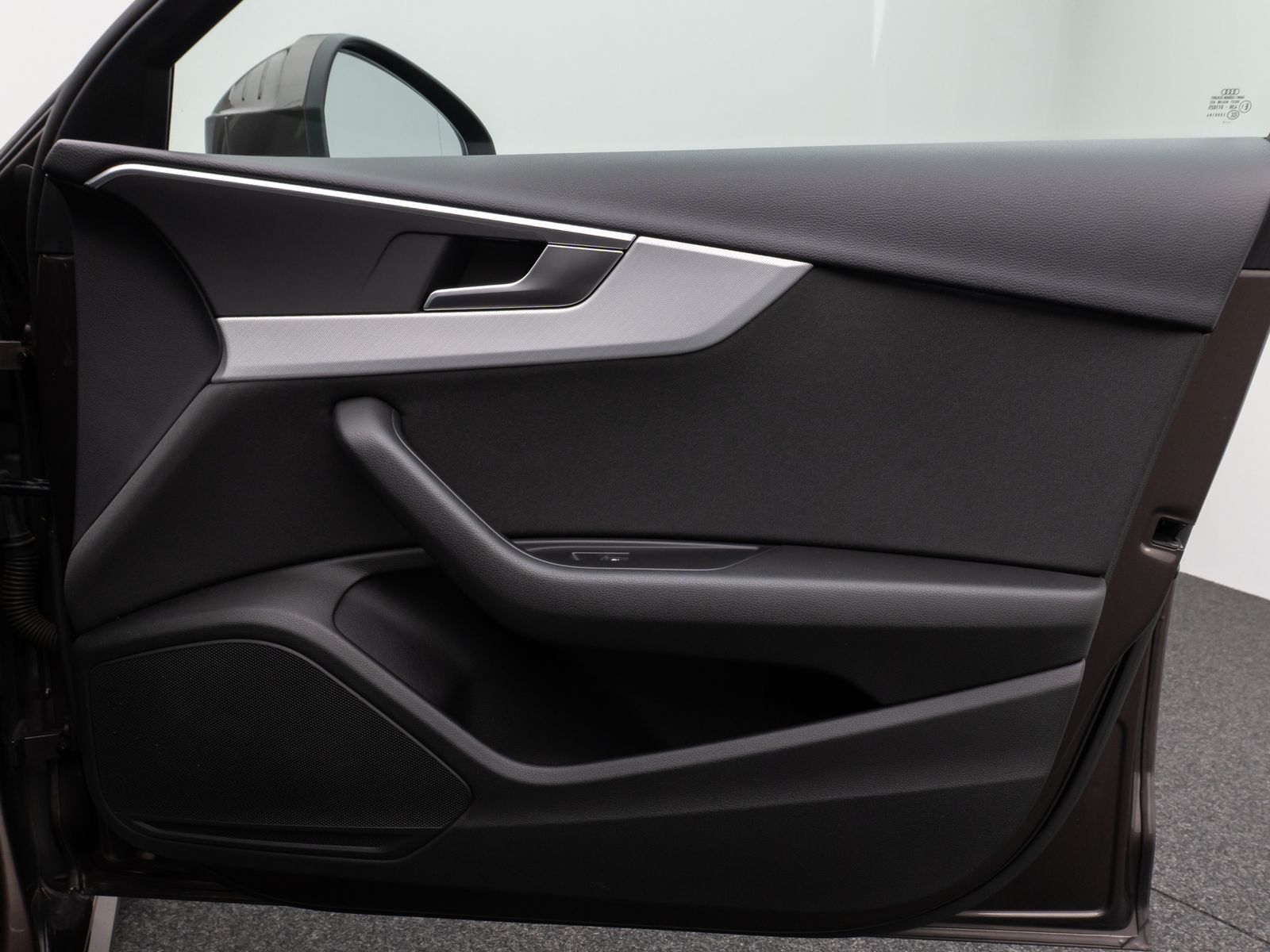 Fahrzeugabbildung Audi A4 2.0 TFSI Lim. Sport S Line Virtual AHK Tempom