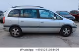 Opel Zafira 2.2 16V Elegance - Opel Zafira: 16v