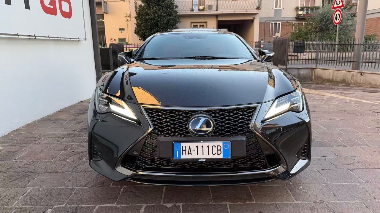 Lexus RC 300h Hybrid F Sport 2020 imagem 2