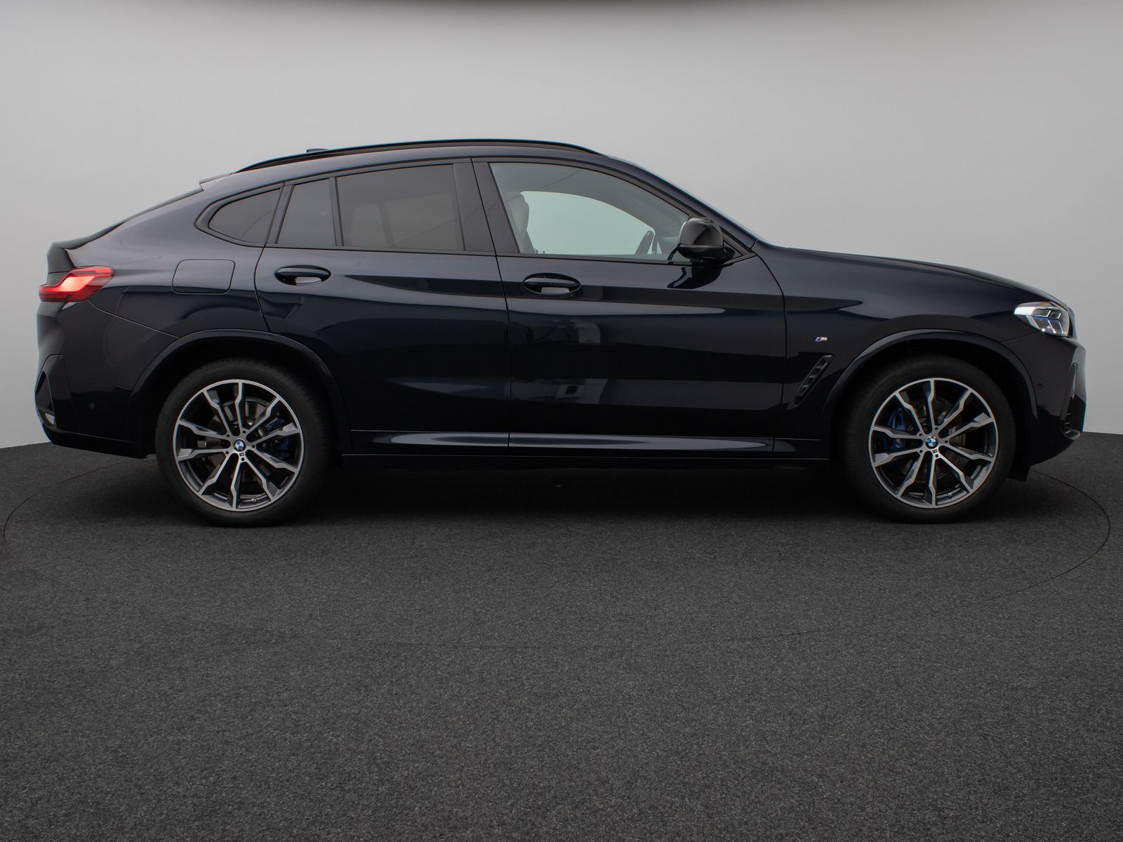 Fahrzeugabbildung BMW X4 M40i Panorama Laser Kamera HUD DAB HiFi AHK