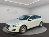Volvo V60 2.0 T Summum AHK/ASSISTENZ/XENIUM/4C/KEY - gebrauchte Volvo V60 aus dem Jahr 2011