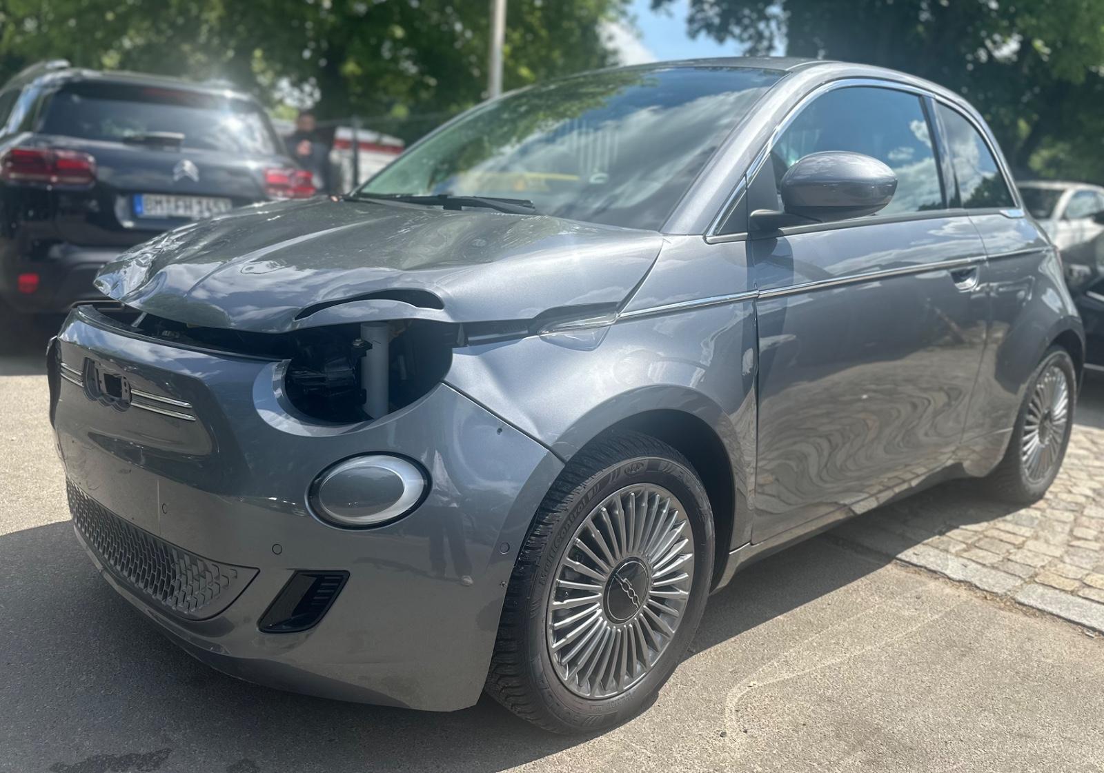 Fiat 500e 42 kWh* Navi*CarPlay*Klima*85 kW DC*