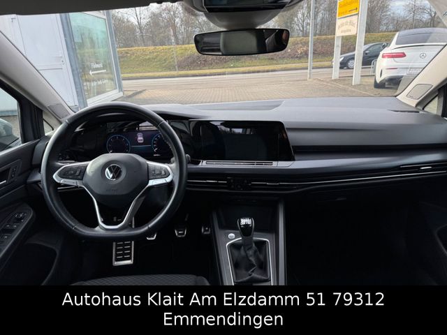 Fahrzeugabbildung Volkswagen Golf VIII Lim. United 2.0 TDI IQ.Light United