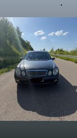 Mercedes-Benz Mercedes Benz E320 (w211) - Mercedes-Benz E 320 in Stuttgart