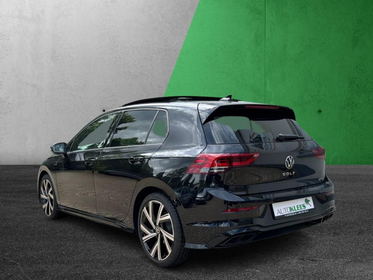 Fahrzeugabbildung Volkswagen Golf R-Line eTSI 150 PS/ ACC/ PANO/ BLACK STYLE