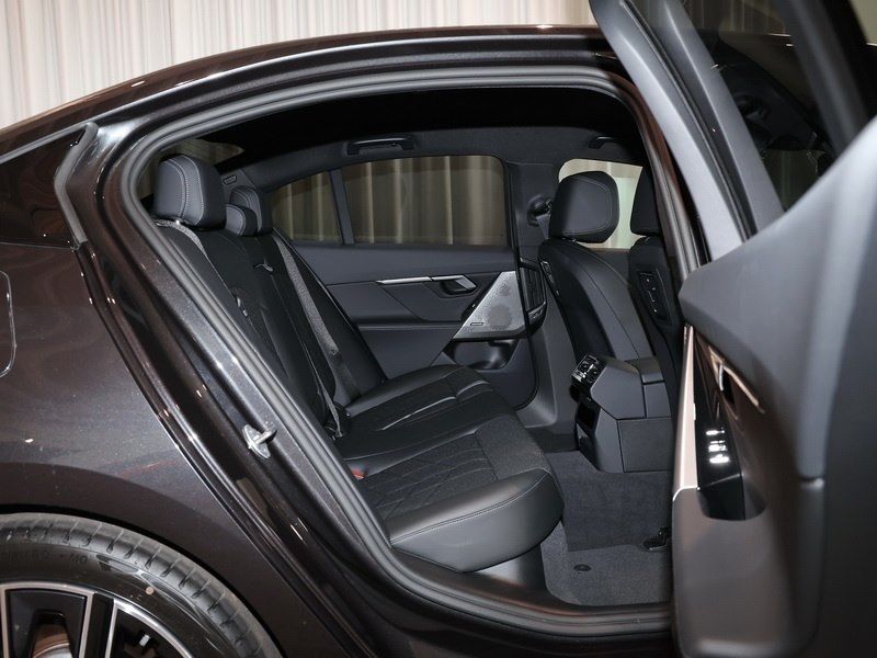 BMW 520 - Bild 11