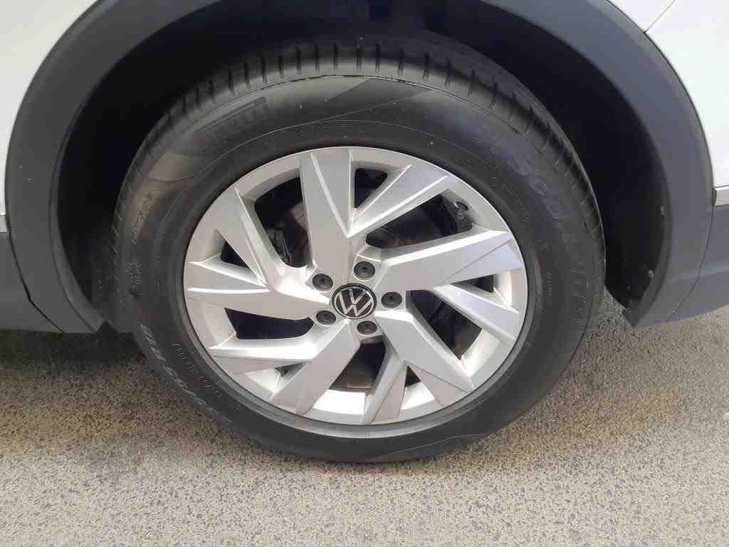 Volkswagen Tiguan Elegance 1.5 TSI AHK*Tempo*PDC*RFK*Klima