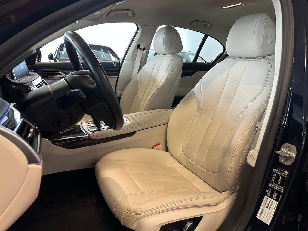 BMW 730