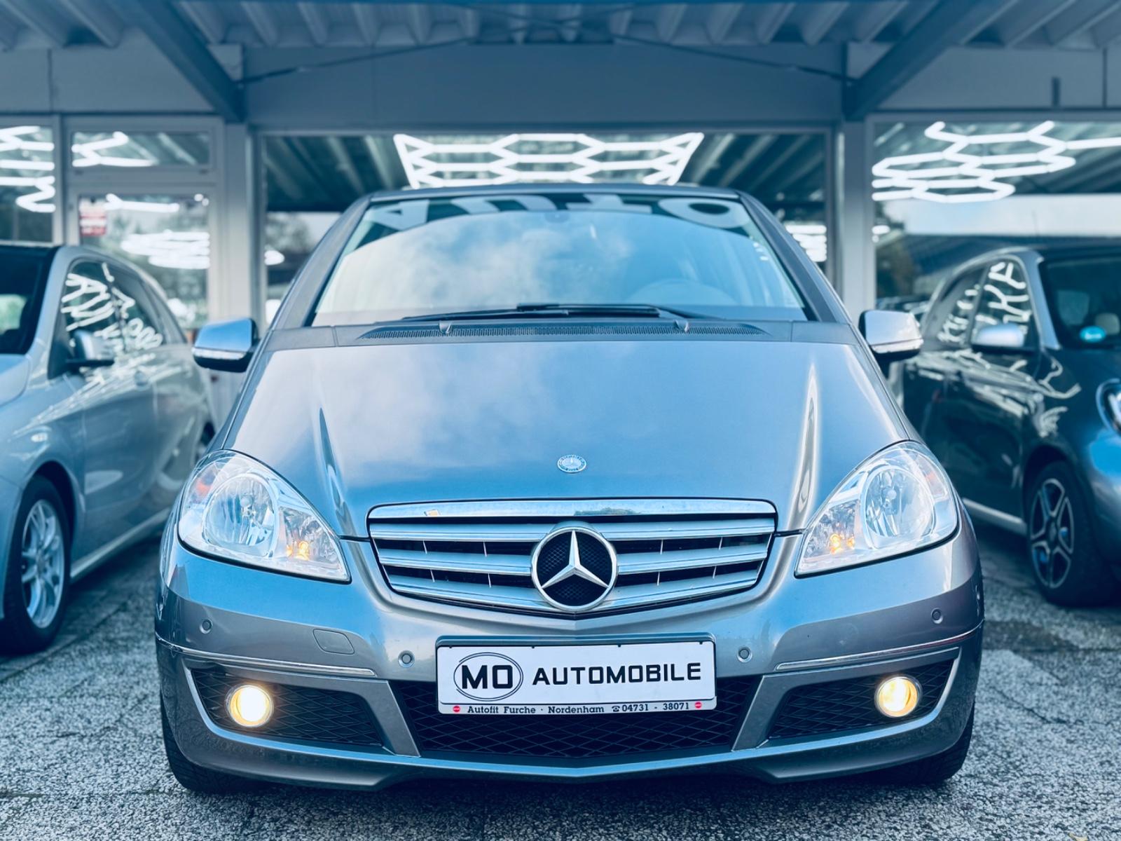 Mercedes-Benz A200 2012 — rear view