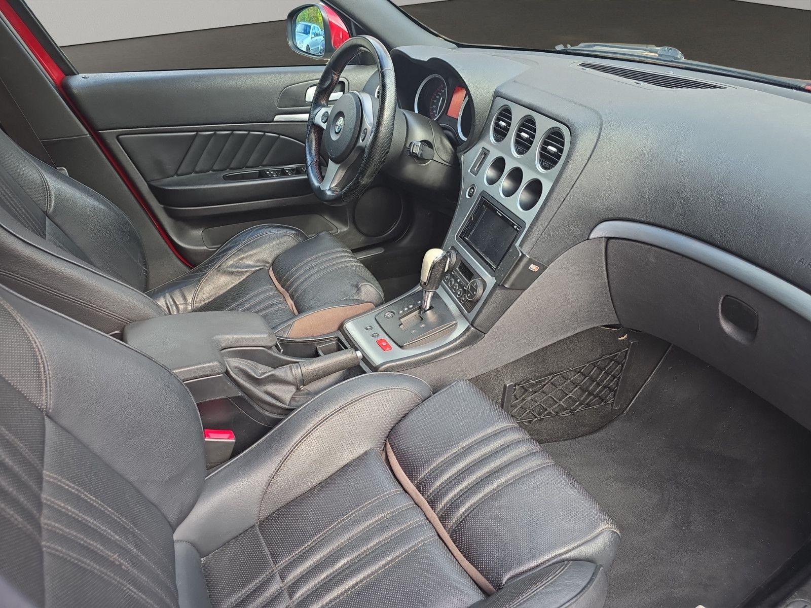 Fahrzeugabbildung Alfa Romeo 159 3.2 JTS V6 24V Q4 Turismo