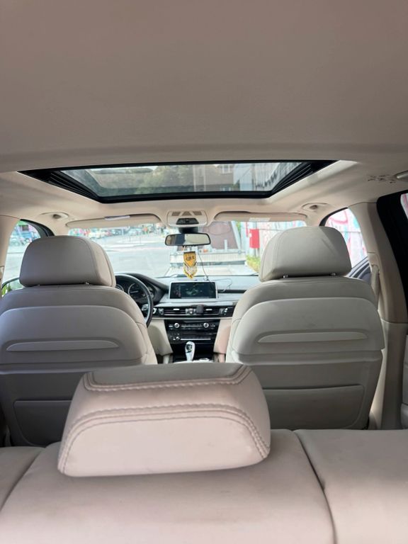 Image of BMW X5