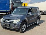Mitsubishi Pajero 3.2 DI-D Inform - gebrauchte Mitsubishi Pajero aus dem Jahr 2011