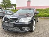 Skoda Octavia Combi 2.0 TFSI DSG RS RS - Skoda Octavia aus 2010: RS Combi
